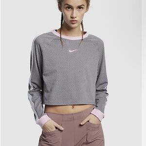 🔥Nike | Women's grey mesh cropped crewneck running top, pink/white accents sz XS